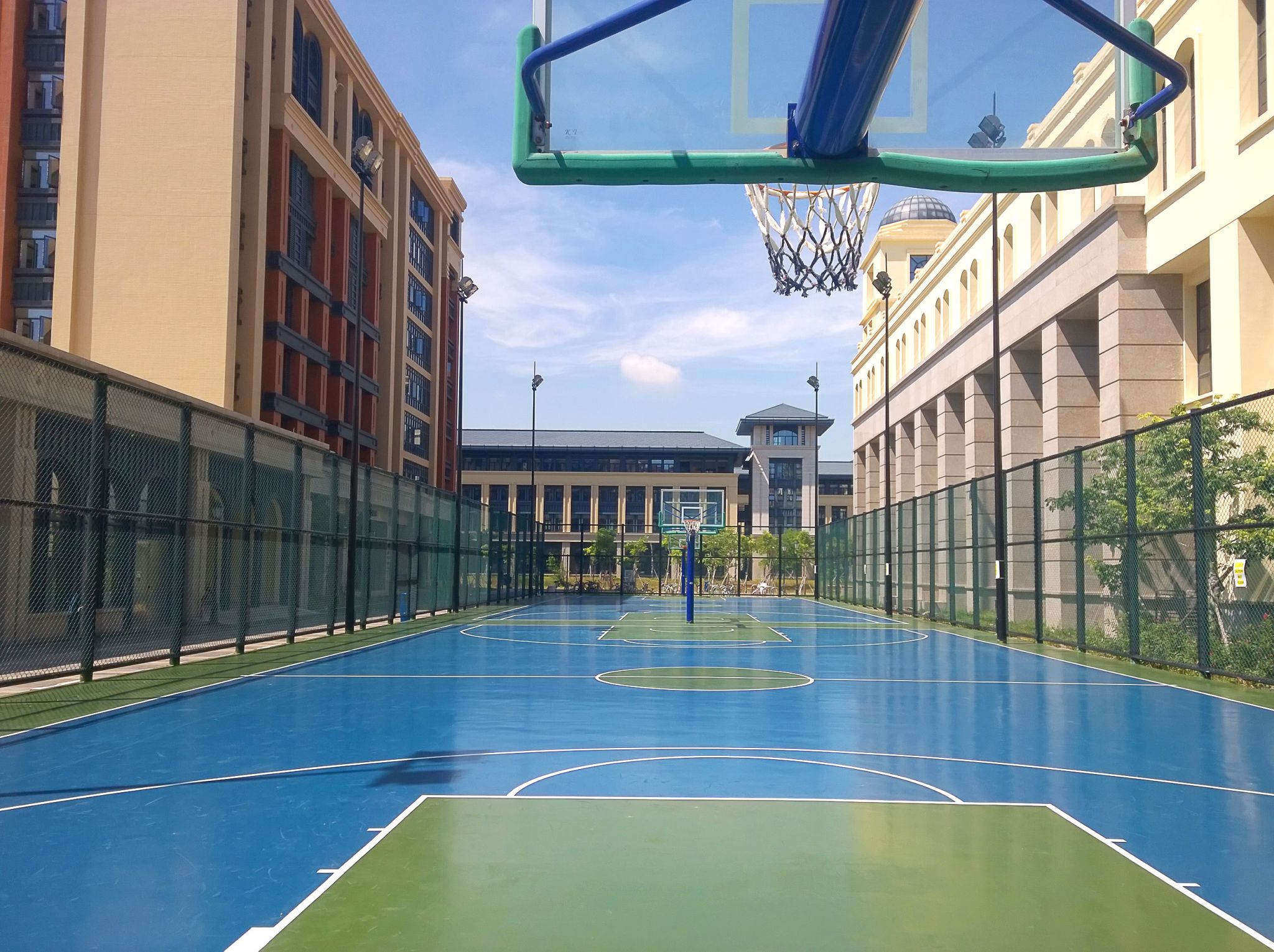 Basketball Courts - UM OSA Sports Facilities 澳門大學體育事務部 體育設施